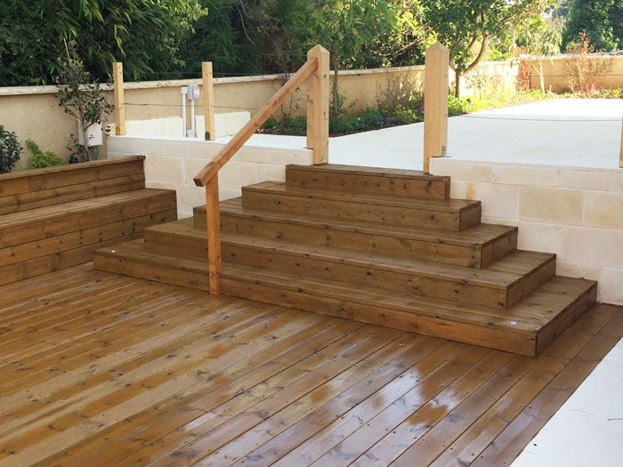 עיצוב גינות דק